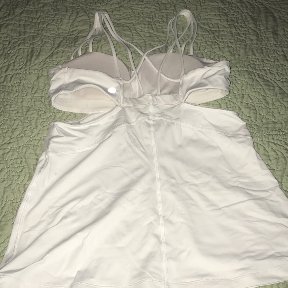 Lululemon top